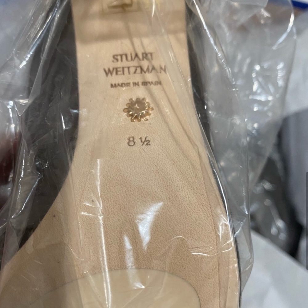 Size 8.5 - Picture 13 of 13